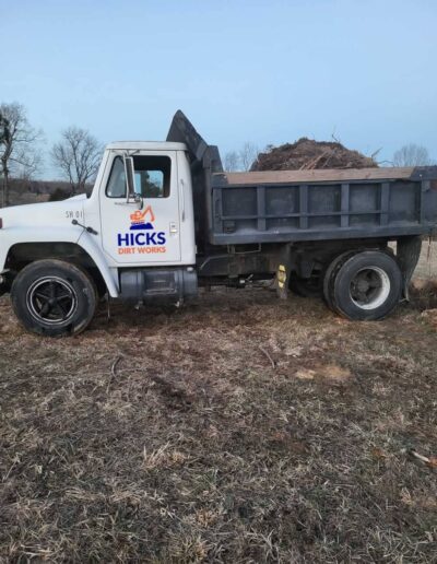 Hicks Dirt Works Dump Truck Services Near Me Middle TN Area